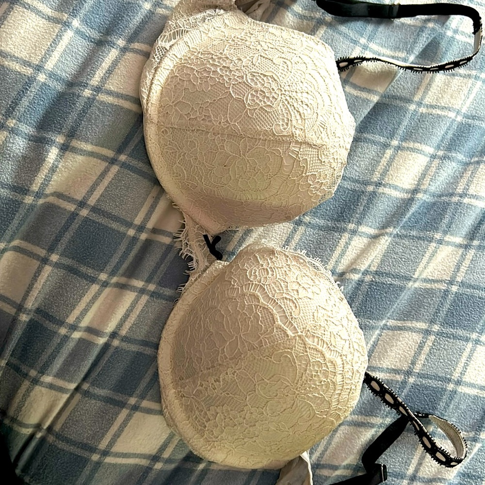 34C White Very Sexy Victoria Secret Push Up Bra
